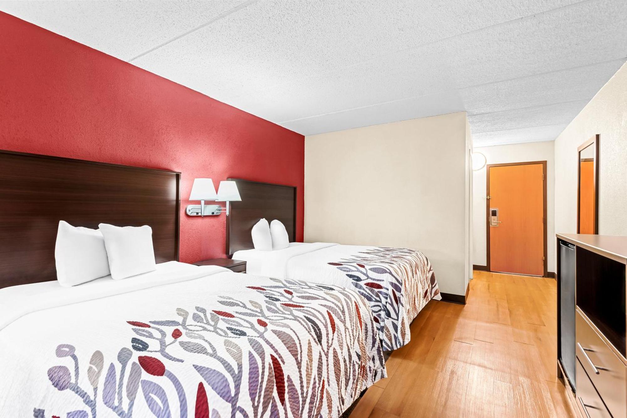 Red Roof Inn Кортленд Экстерьер фото